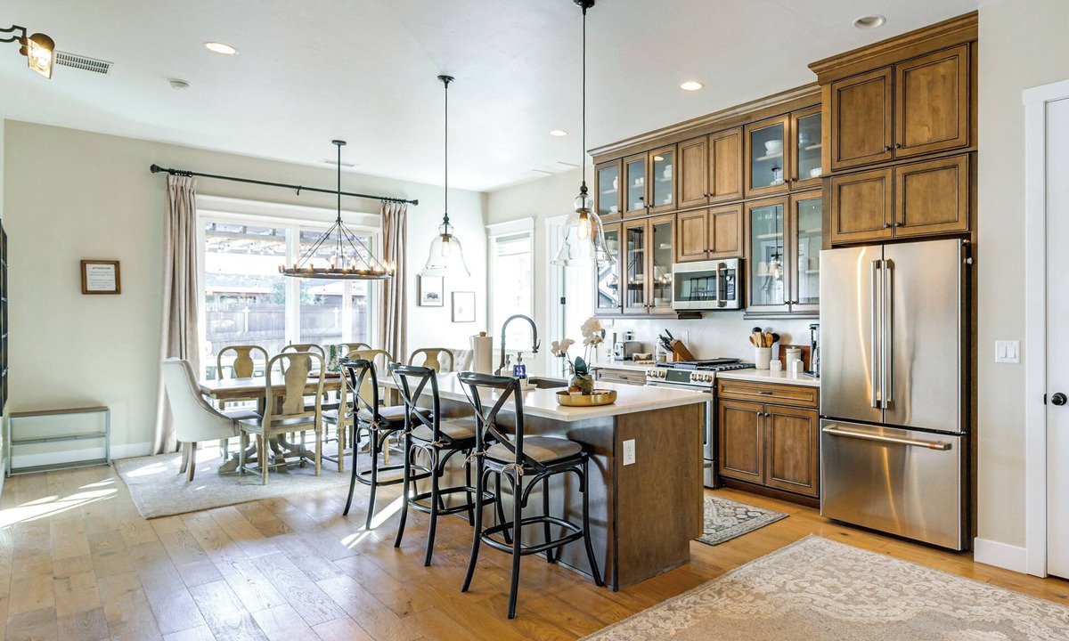 Flagstaff Cottage | Hot Tub + Fire Pit: Modern Flagstaff Home