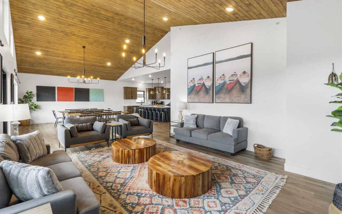 Indian Point House | House ∙ 6 bedrooms ∙ 18 guests