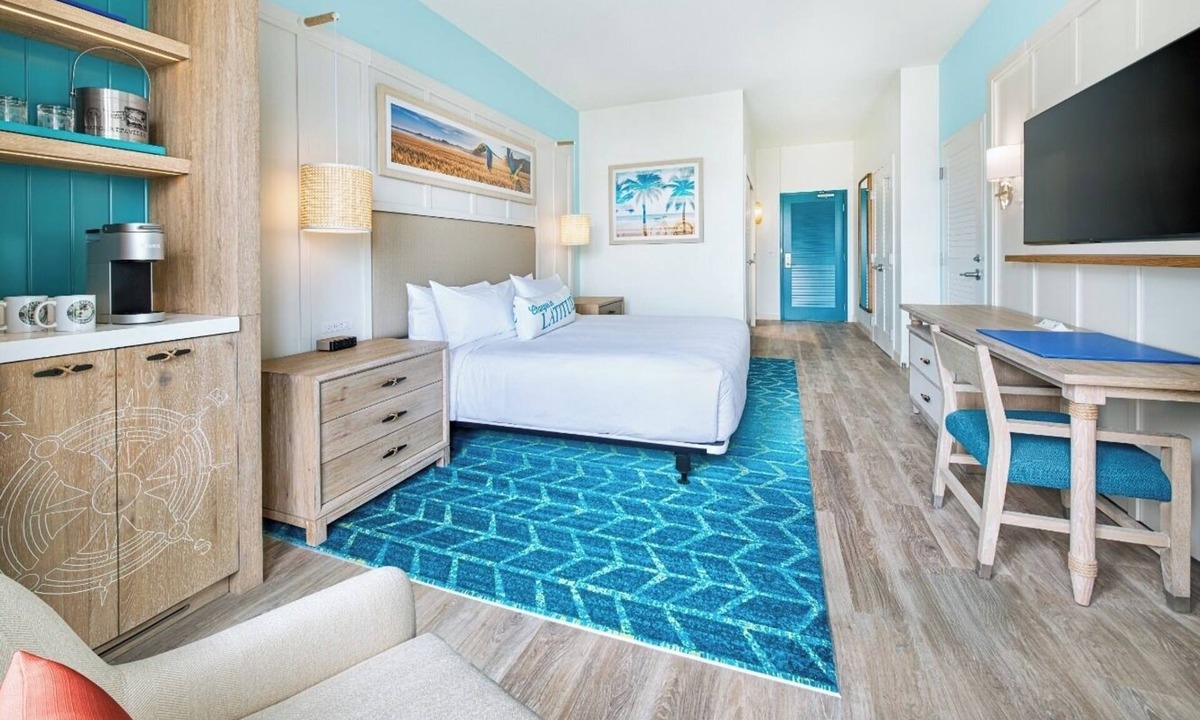 I-435 West KC-KS Hotel | Ideal Room Near Kansas Speedway – 5 Min to Track - Relaxation Meets Adventure