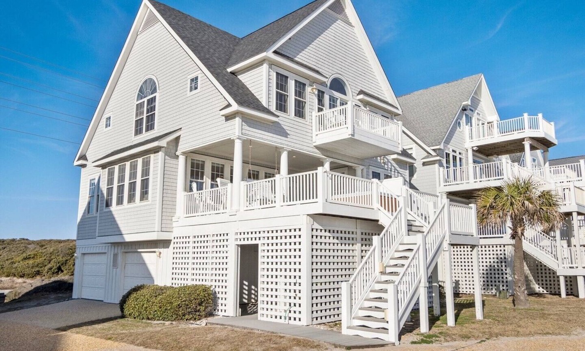 North Topsail Beach House | Island Drive 4158