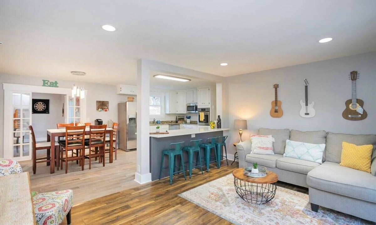 Nashville House | Ivywood Escape Stylish + Relaxing Stay (30+ Day Rental)