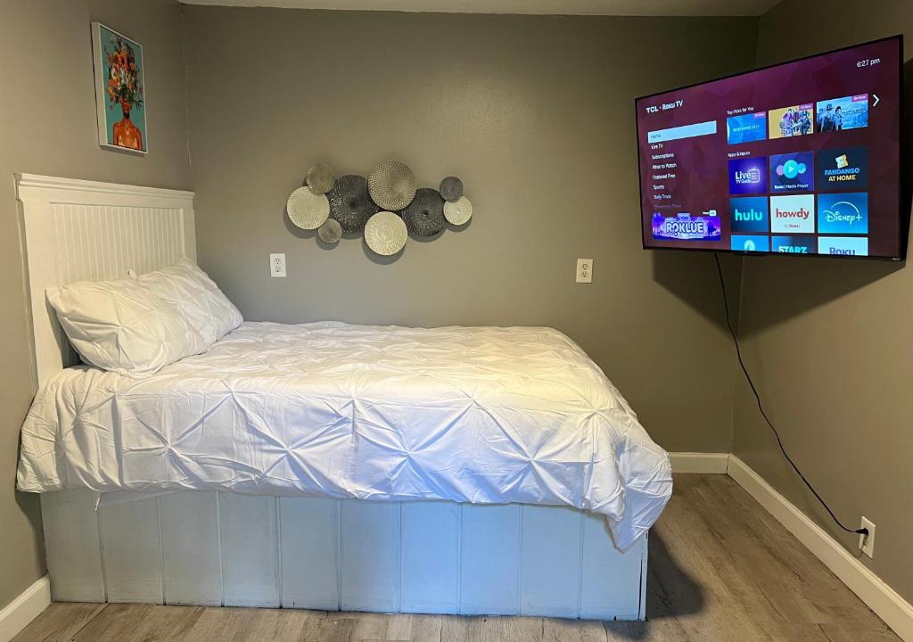 North Little Rock Apartment | Jaydens Cozy Apartment Pets Welcome Close to Airport