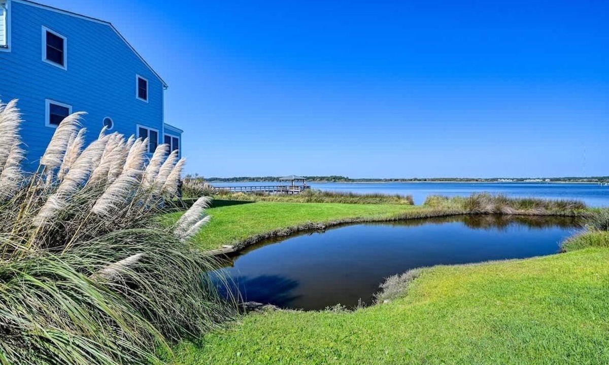 North Topsail Beach Condo | Jolly Roger