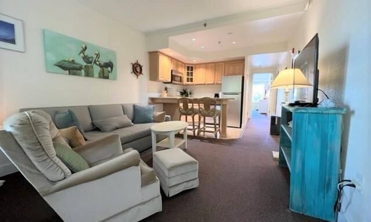 Hatteras Condo | Just Beachy! Short walk to the beach, shops and ferry!