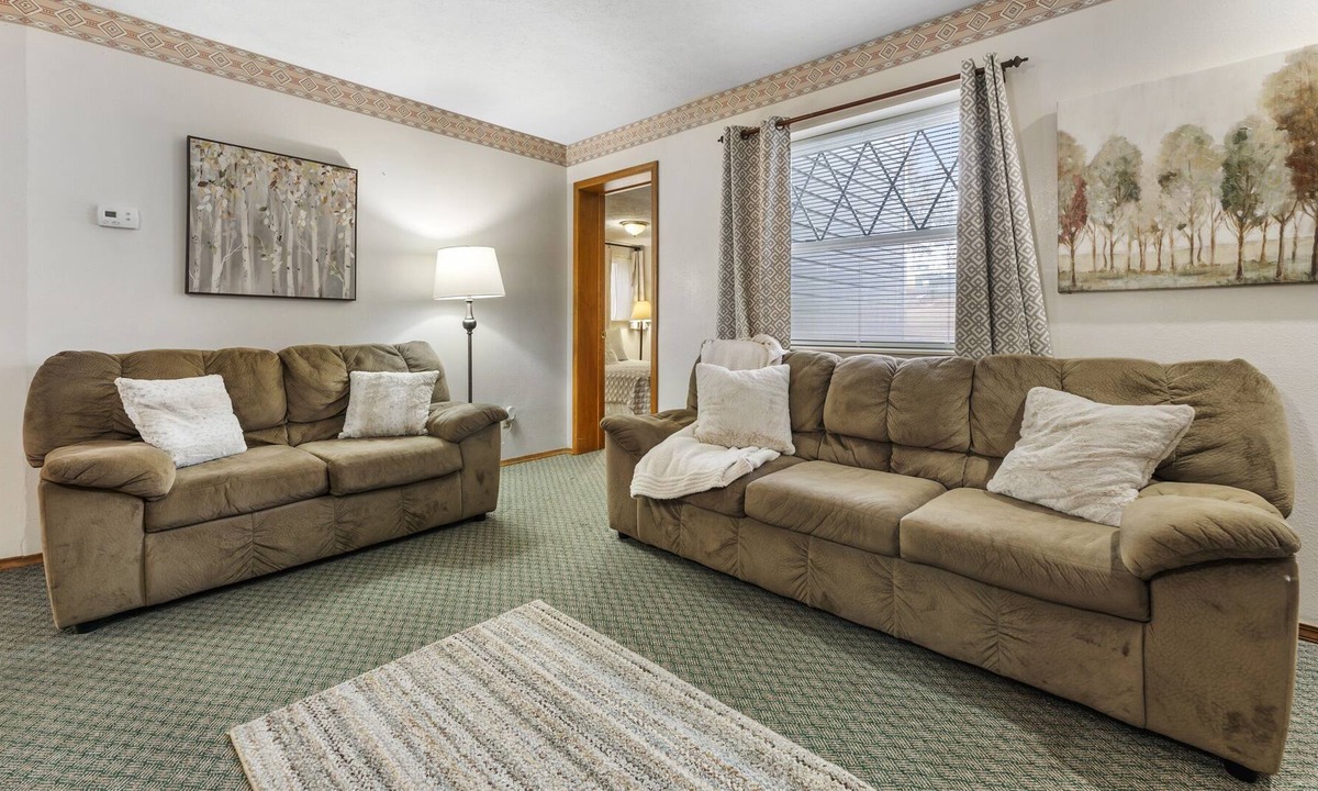 Indian Point House | Lake Lodge 45 - Resort Next to Silver Dollar City!