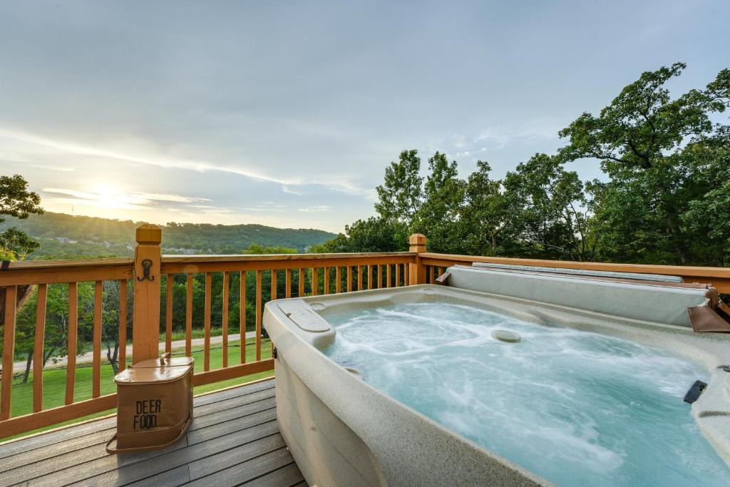 Blue Eye House | Lake-View Home in Blue Eye with Hot Tub and Fire Pit!