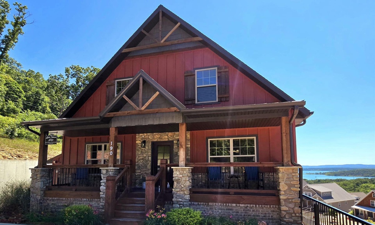 Table Rock House | Lake Views, Hot Tub, Cmty Indoor&Outdoor Pools