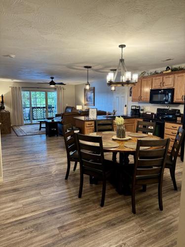 Hollister Apartment | Lakefront Condo A-1 with Large Balcony