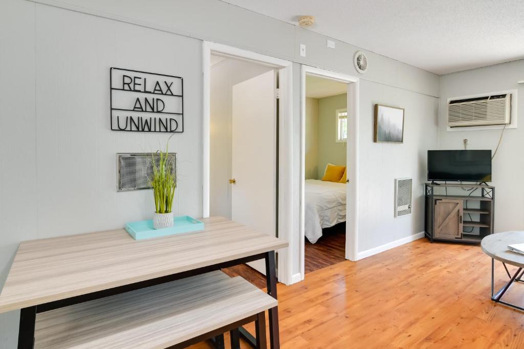 Kimberling City House | Lakefront Oasis Boat Slip, Kayaks and Outdoor Pool
