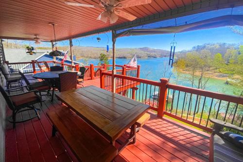 Rock Harbor House | Lakefront Retreat Sleeps 16 Dock Boat Slips Grill