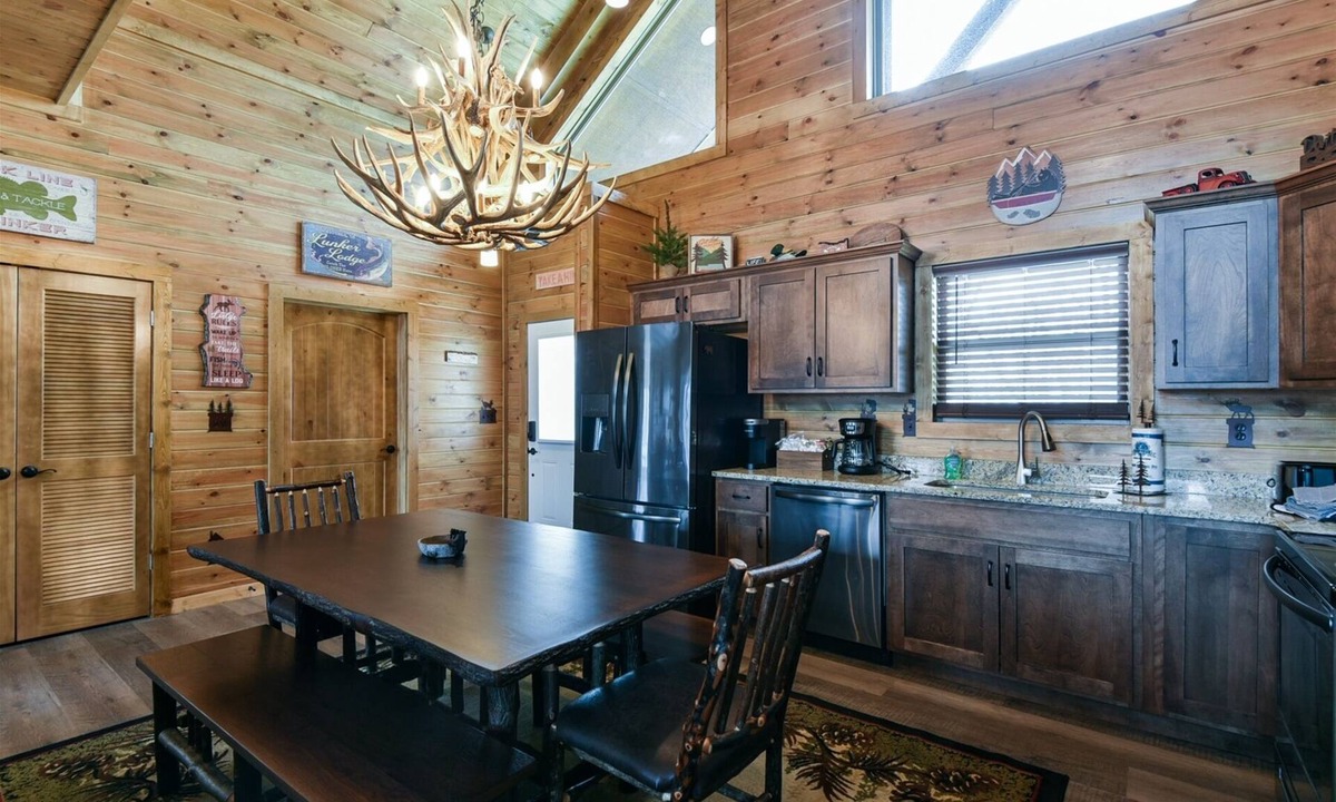 Branson Cedars House | Laketime Lodge - Premium Cabin | 2 Bed, 2 Bath