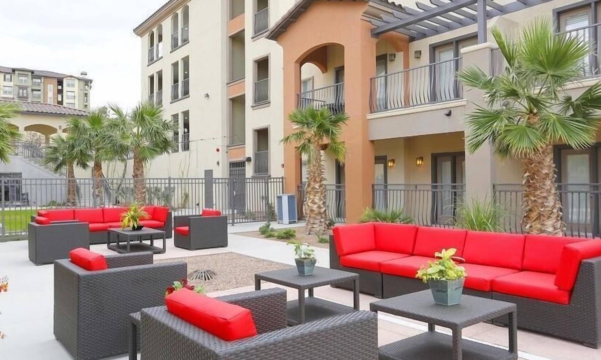 El Paso Apartment | Landing at San Joaquin - 1 Bedroom in Northwest El Paso