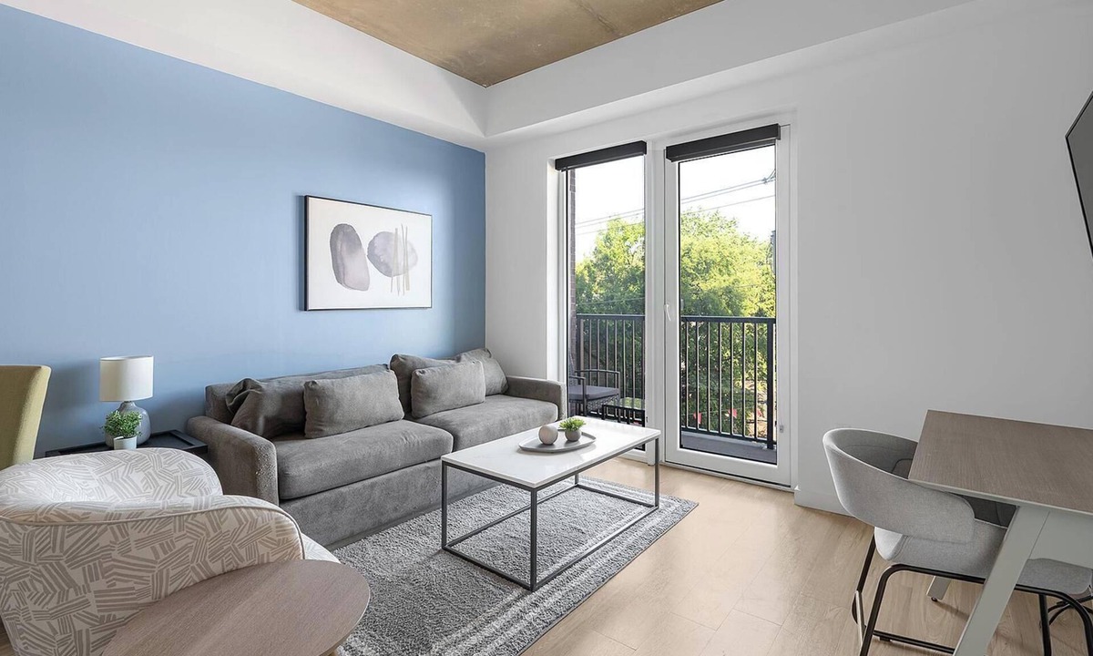 West End Apartment | Landing | Modern 1BD, Pool, Yoga Studio