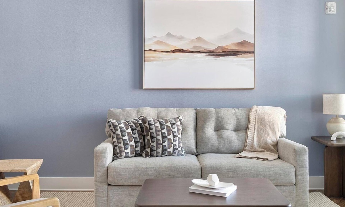 Ferndale Apartment | Landing | Modern 1BD, Gym, Yoga Studio