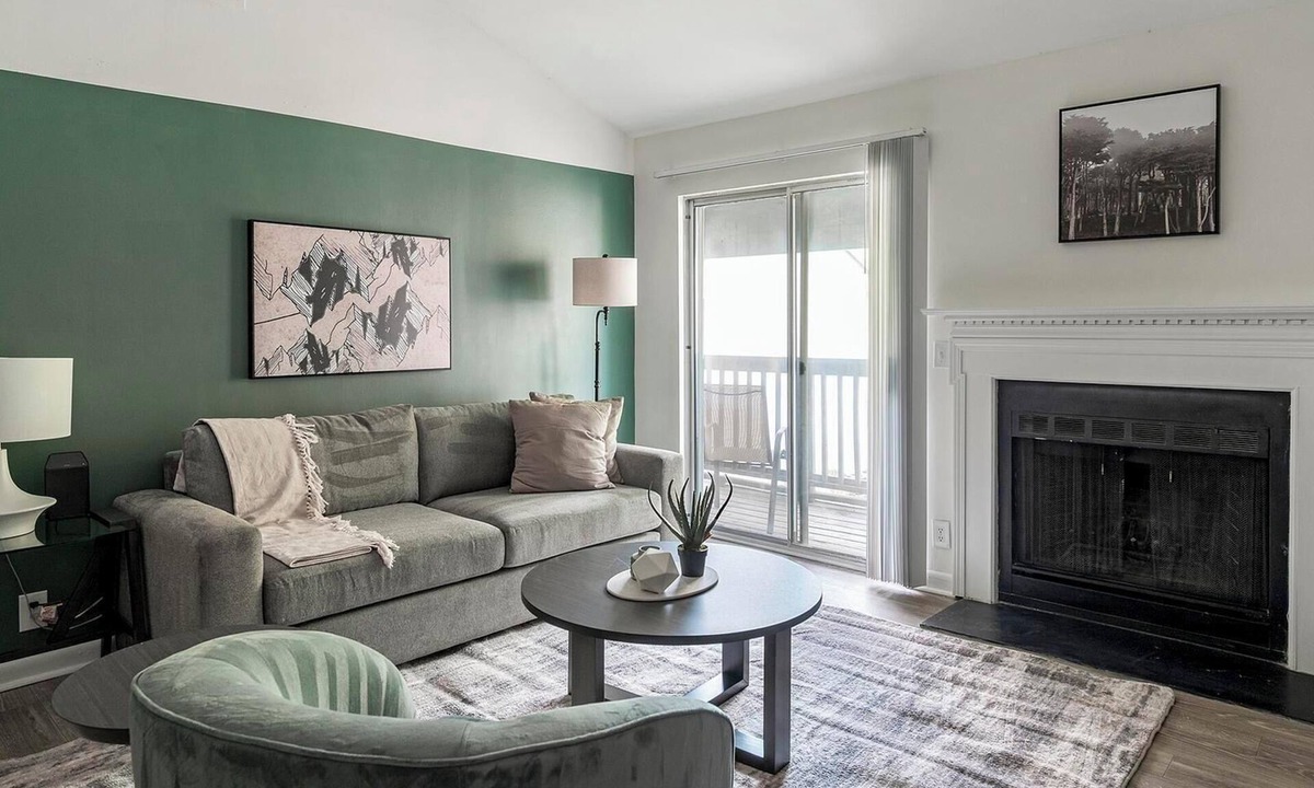 Green Hills Apartment | Landing | Spectacular 1BD, Gym, Courtyard