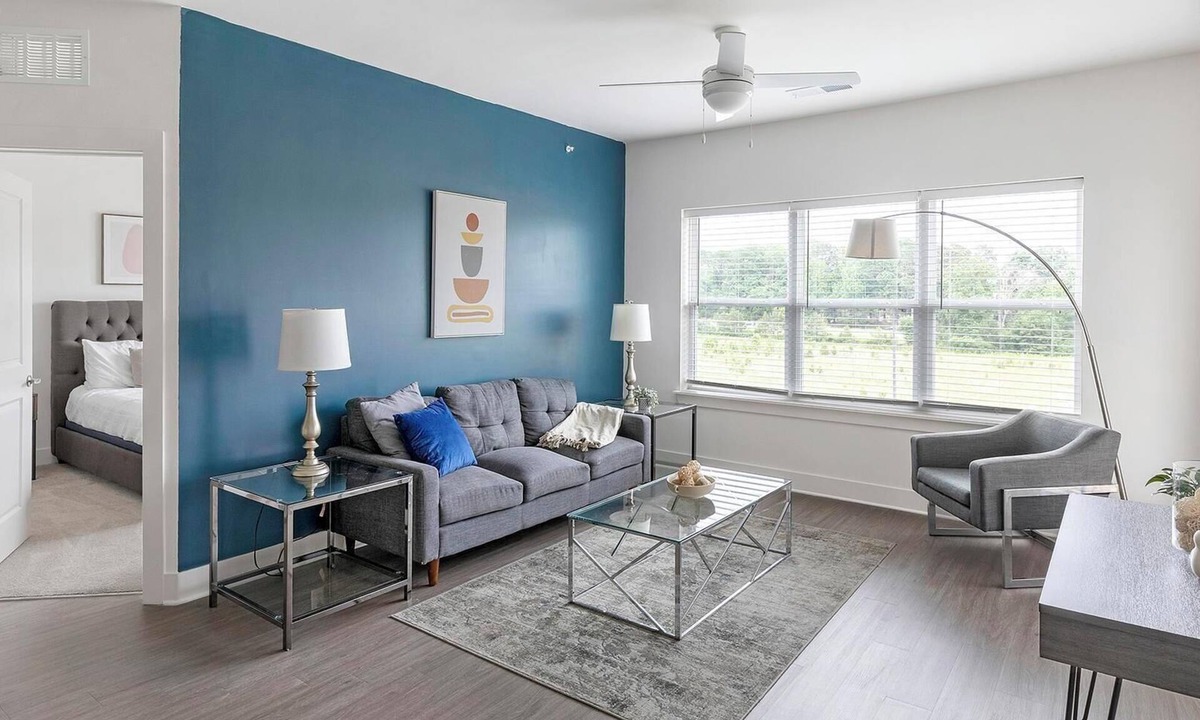 Athens Apartment | Landing | Spectacular 2BD, Pool, Gym