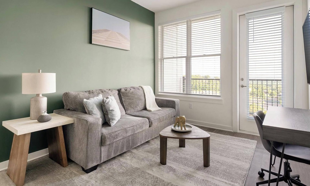 Brentwood Apartment | Landing | Stunning 1BD, Clubhouse, Gym