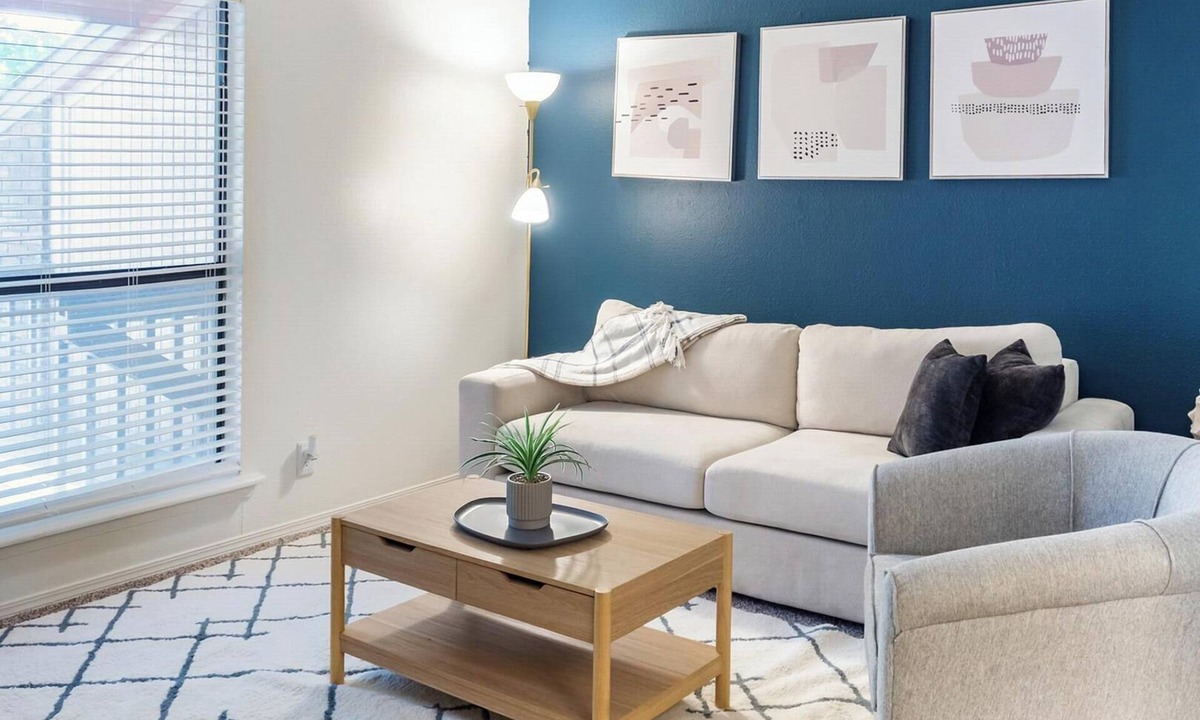 South Tulsa Apartment | Landing | Stylish 2BD, Gym, Clubhouse