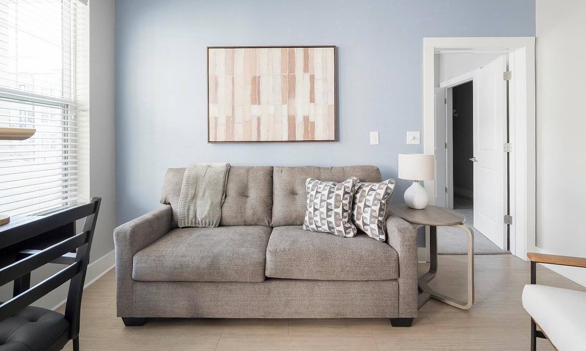 Rock Creek Apartment | Landing | Stylish 2BD, Gym, Courtyard
