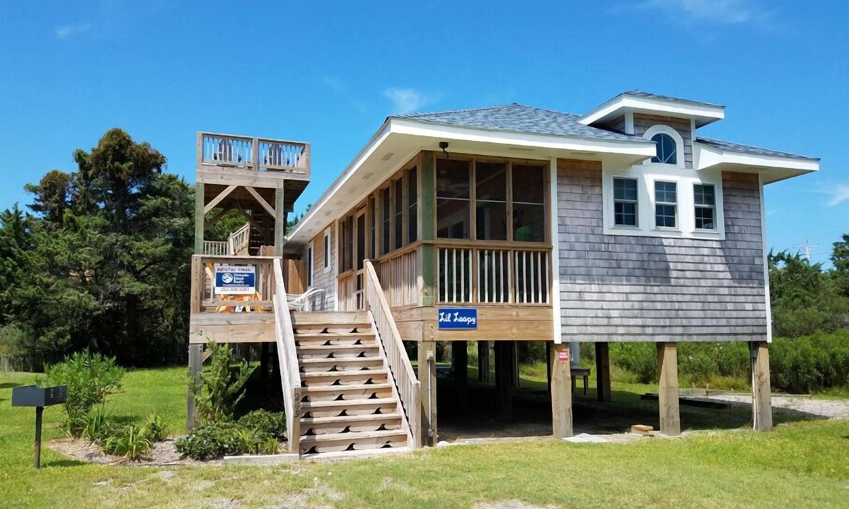 Ocracoke House | Lil’ Loopy: One bedroom home perfect for a couple's retreat.