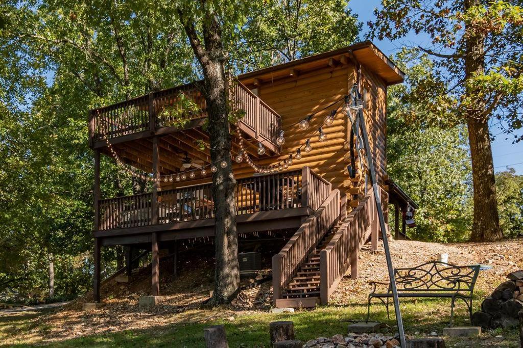 Branson Cedars House | Lil' Treehouse Cabin