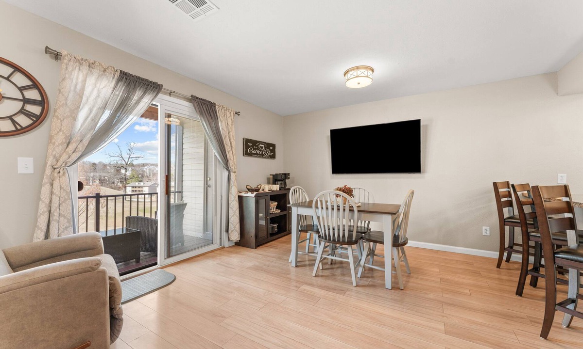 Table Rock Condo | Live the Branson Experience | Near Strip & Table Rock Lake (PR 6-13)