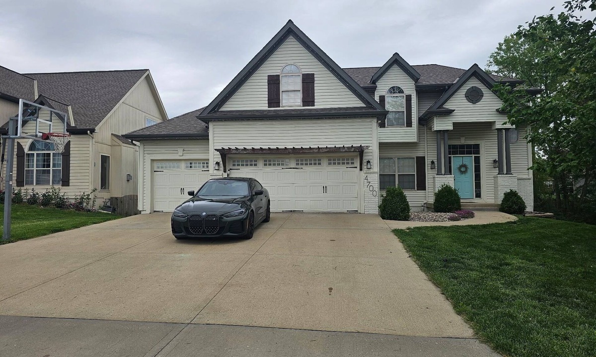 Kansas City House | Lovely 5-bedroom house in Kansas City great location for the Major International Sporting Event.