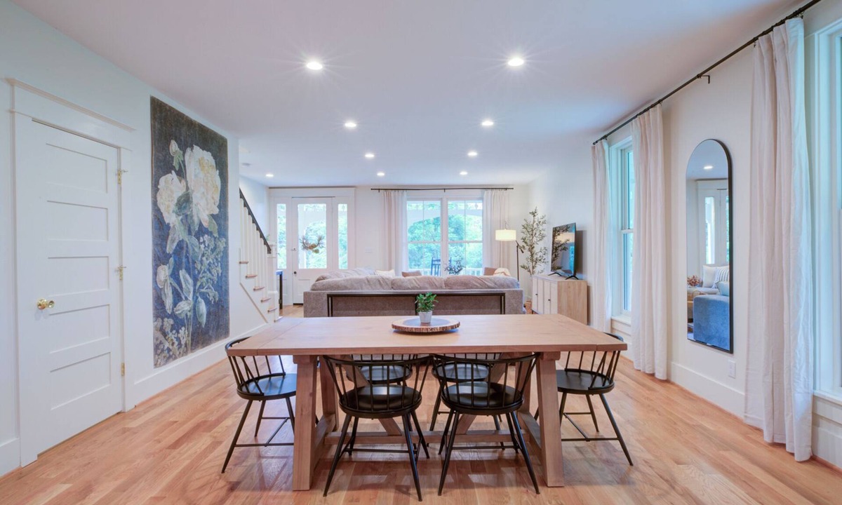 Harrods Creek House | LUX Waterside Retreat with Geo Dome + Outdoor Fire Table, Historic Property