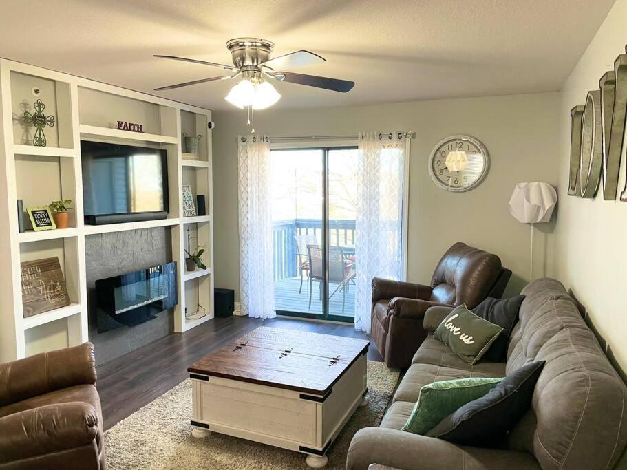 Table Rock House | Luxury Family Condo w/Great Views & Entertainment