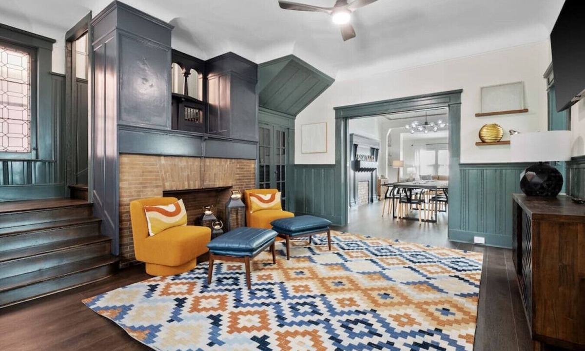 Shaw House | Luxury Living: Grand 7BR/5BA near Everything
