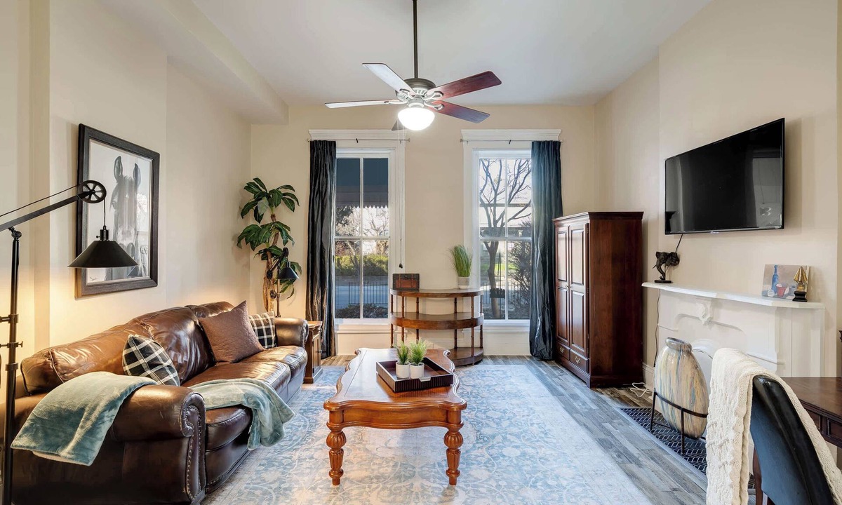 Old Louisville Apartment | Modern apartment near Nulu and other attractions!