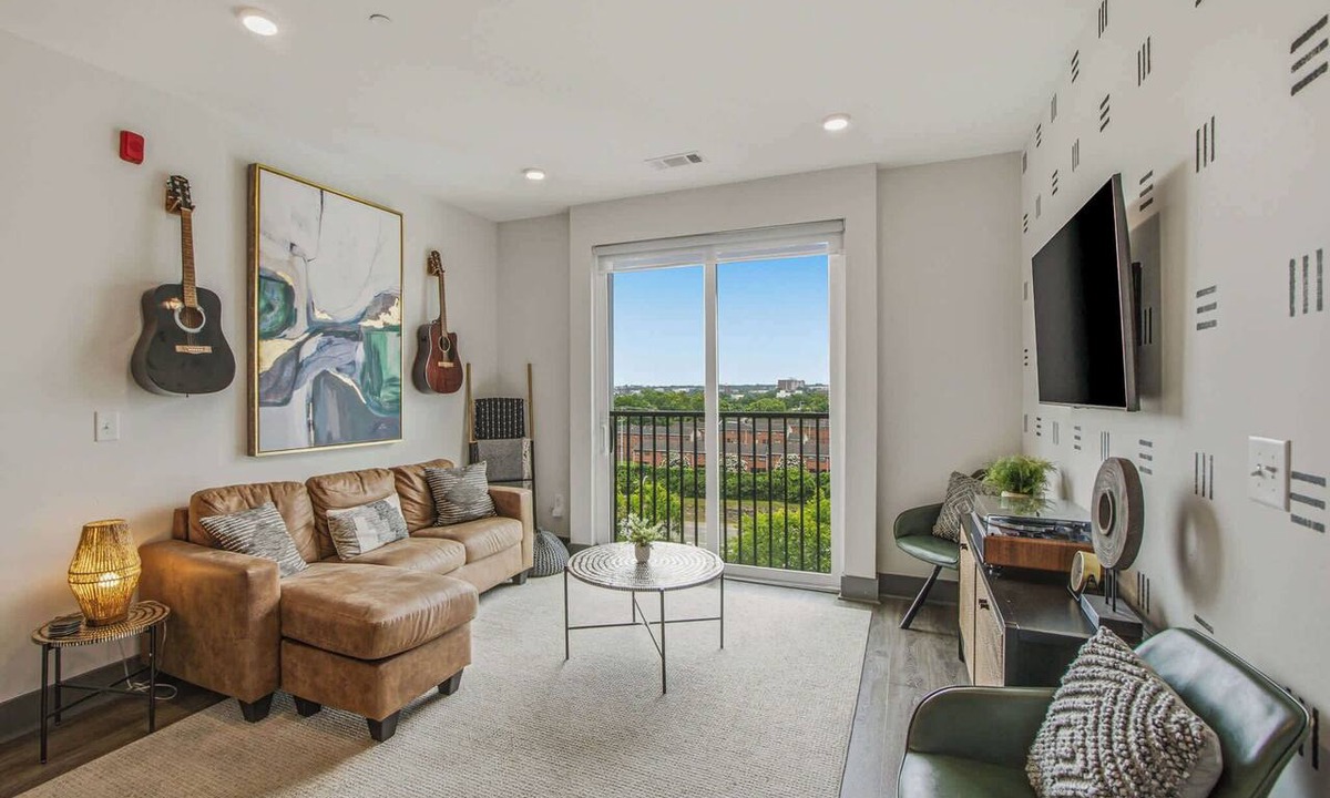 Rolling Mill Hill Condo | Modern Nashville Condo Near Broadway & The Gulch