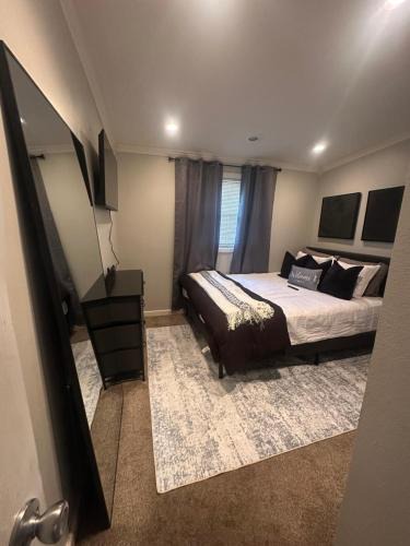 Little Rock House | Modern Private Room Easy Access to Everything