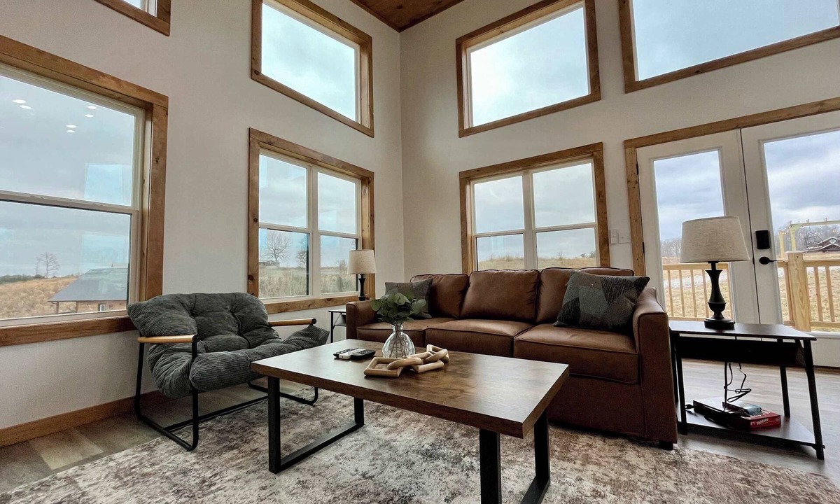 Rogers Cabin | Mountain Modern | Hot Tub, Near Natural Bridge