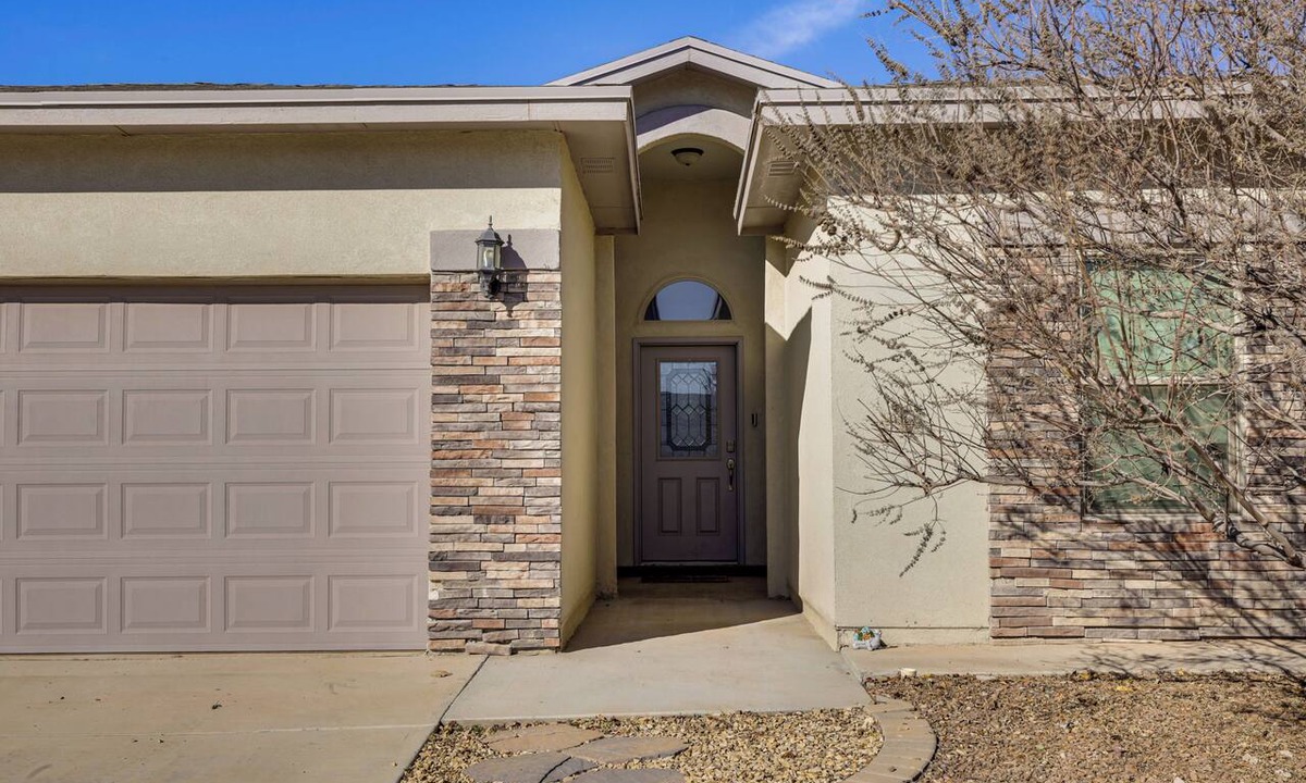 Chamberino Cottage | Near Parks & Venues: Upper Valley Family Home!