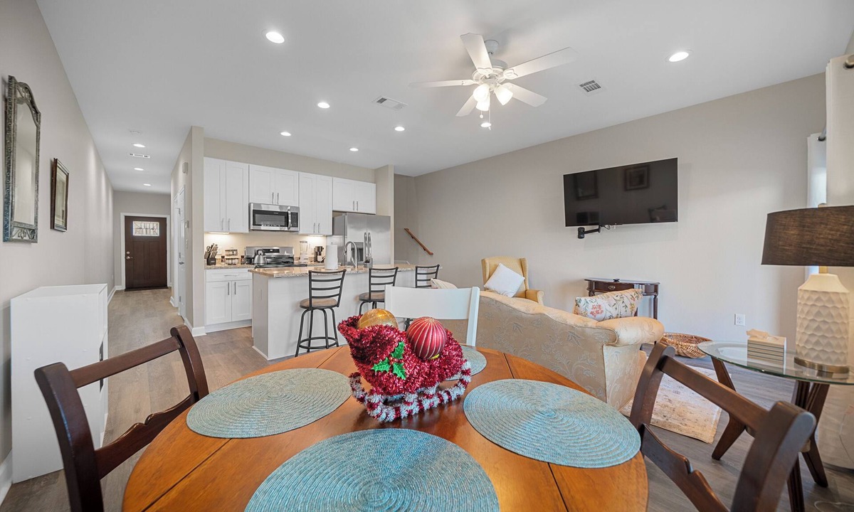 Jones Mills Condo | New Condos @ Lake Catherine State Park - Perfect Getaway!