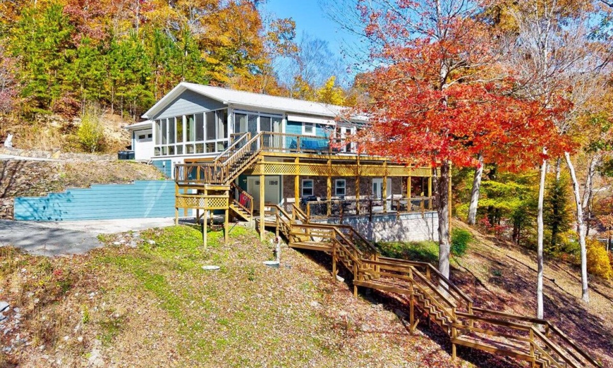 New Tazewell House | Norris Lake Cabin – Game Room, Dock & Stunning Views