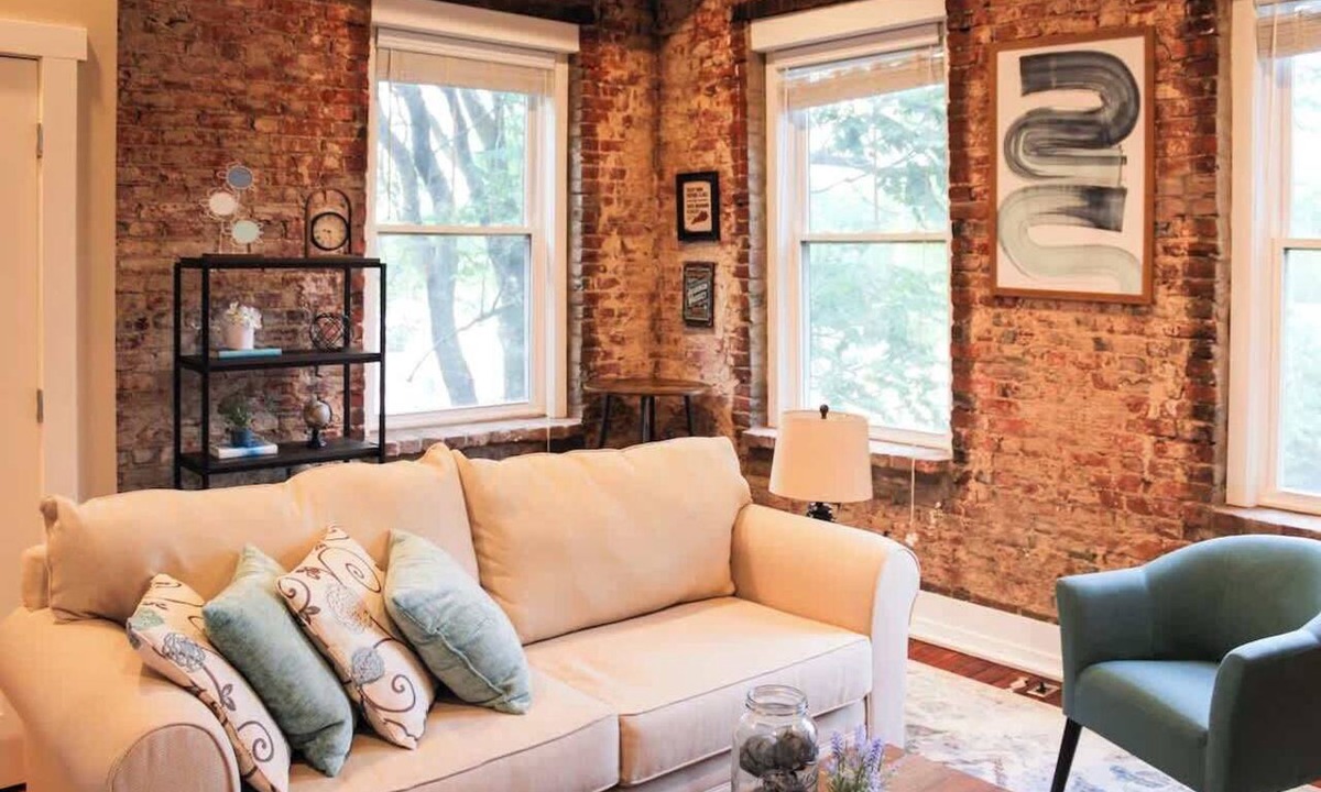 Butchertown Apartment | NULU/Butchertown The Sidecar Suite Butchertown Salon/Spa