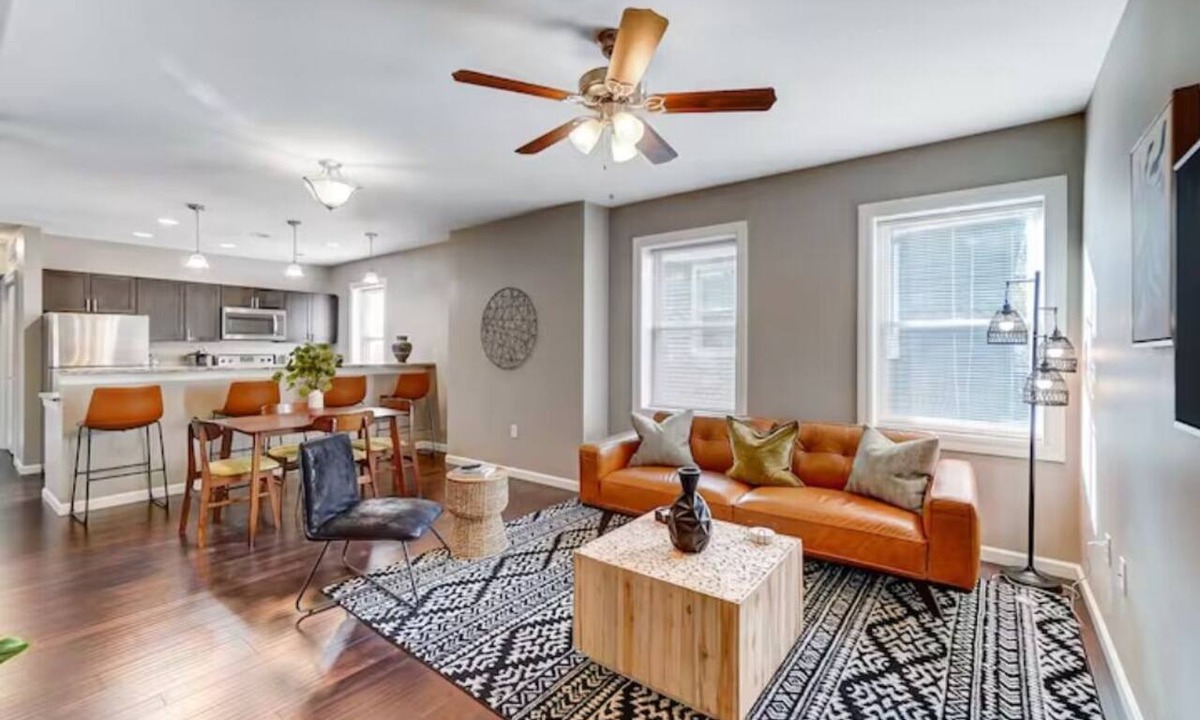 Oakley Condo | Oakley Square 2BR Condo-Walkable with Free Parking