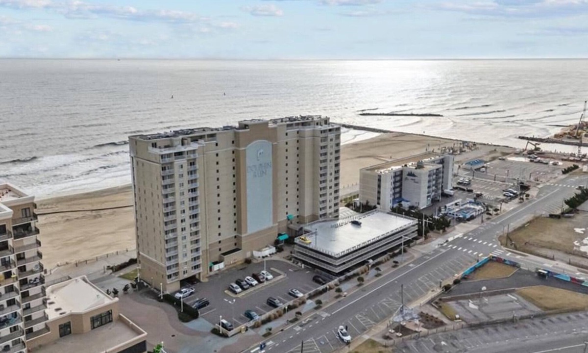Northeast Virginia Beach Condo | Oceanfront Condo On Boardwalk Virginia beach