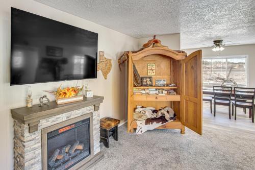 Aztec House | On 17-Acre Lot w/Barn & Patio: Rural Aztec Home