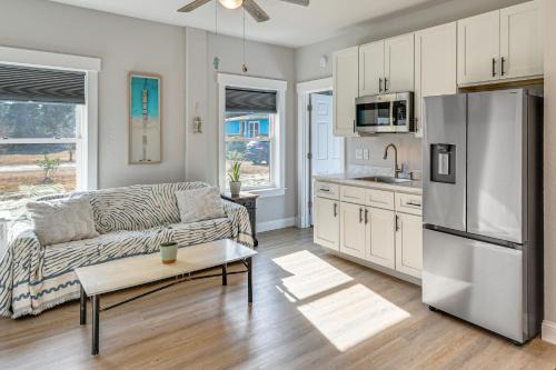 Wanchese Apartment | Outer Banks Couple’s Escape Near Beach & Gardens!
