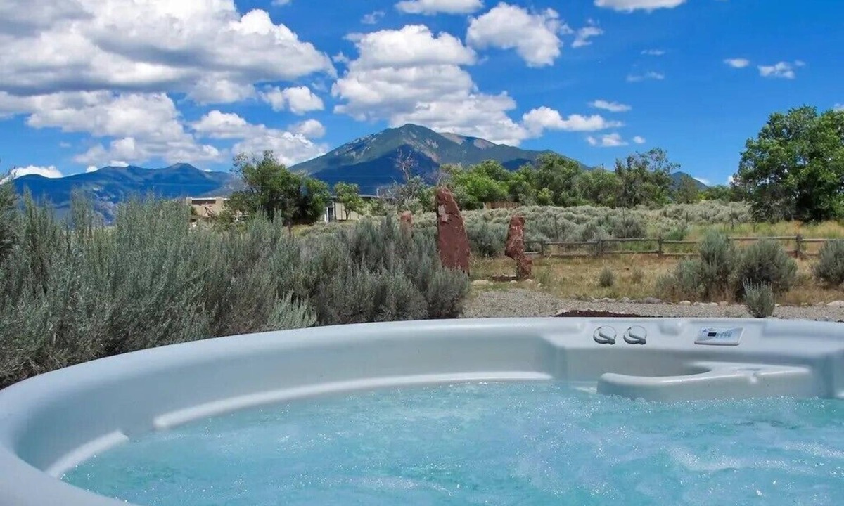 El Prado House | Pacifico, your perfect Taos retreat, with Hot Tub