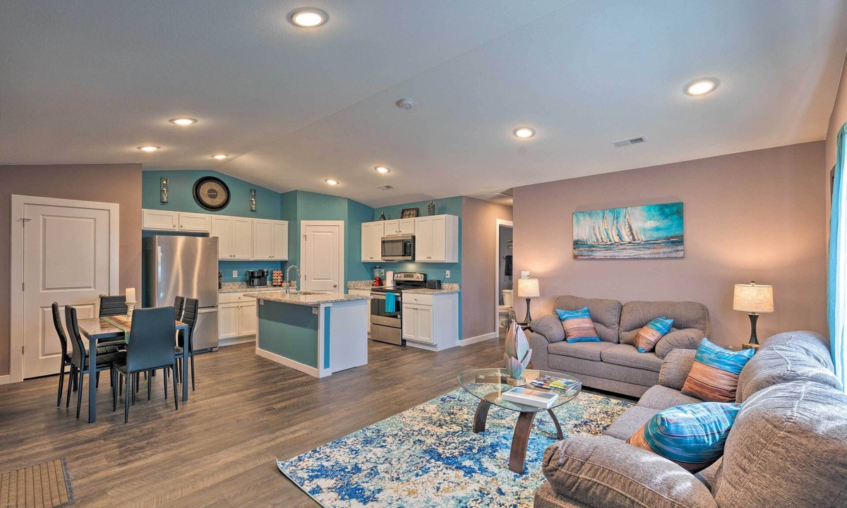 Park City House | 'Park City on the Water' Townhome w/Hot Tub!