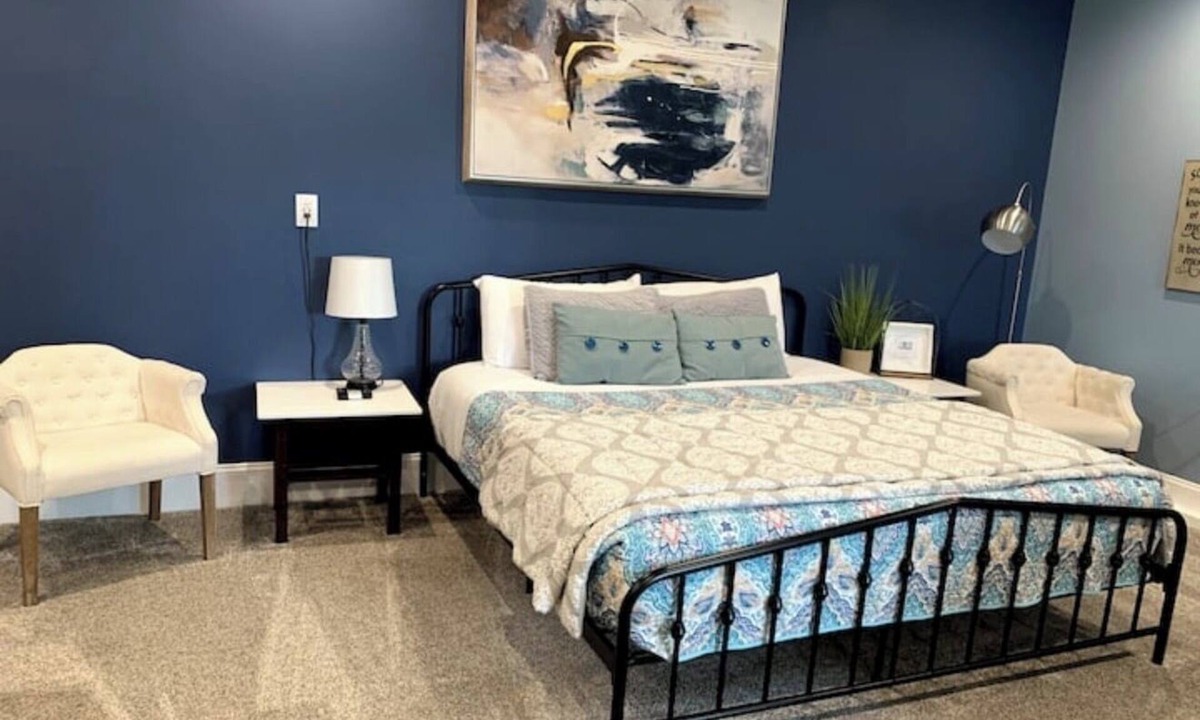 Grand Island Apartment | Peaceful 1-bedroom condo with AC in charming Grand Island