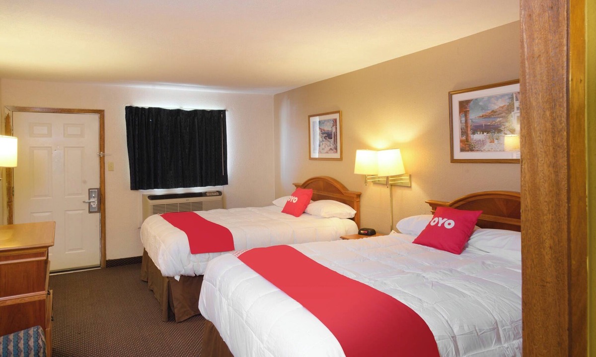 Guymon Hotel | Peaceful Room for Couples – Explore & Unwind in Guymon!
