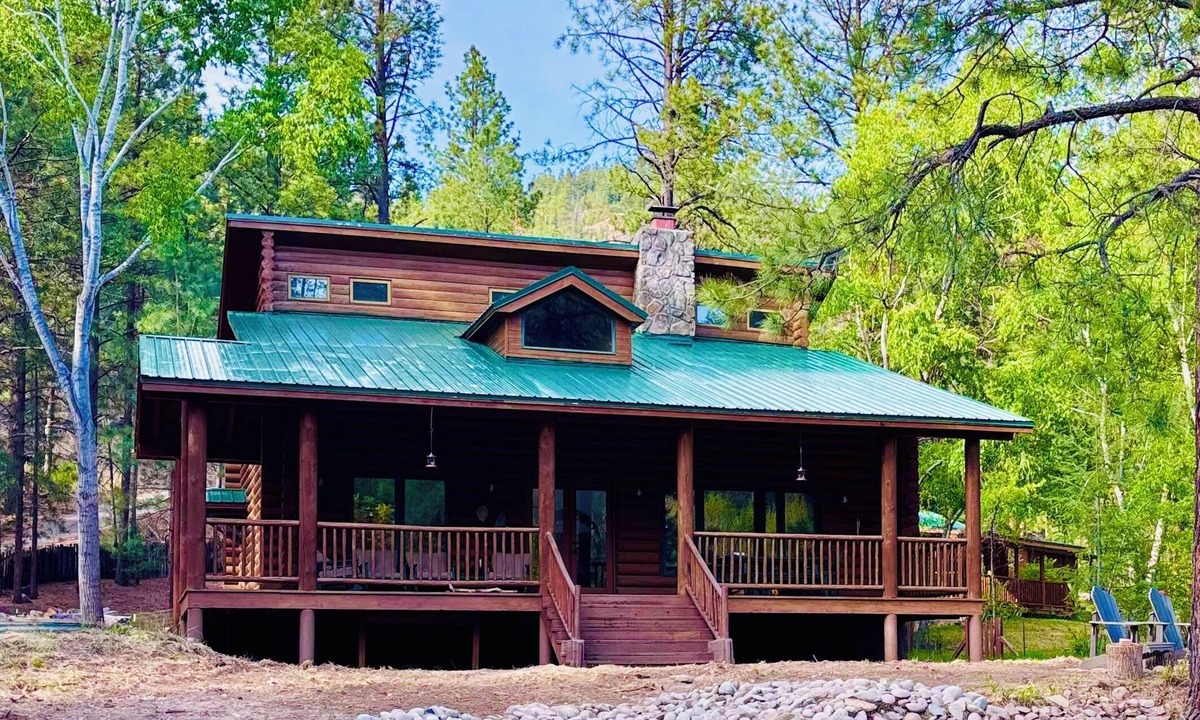 Canoncito Cabin | Pecos Riversong Cabin - a modern 3-bedroom cabin on the Pecos River