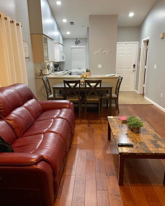 Branson Apartment | Penthouse suite at Holiday Hills Book today
