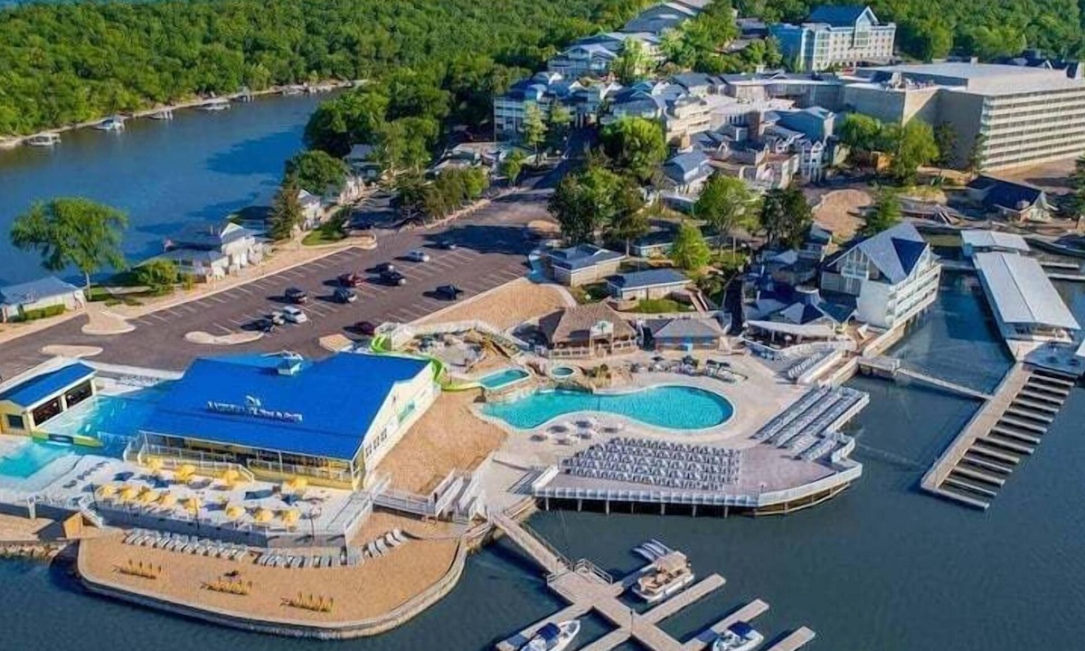 Osage Beach House | Perfect Resort Retreat Close to Everything