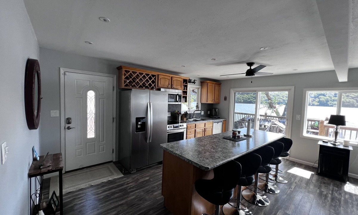 Sunrise Beach House | Pet and Family-Friendly Lakefront Home